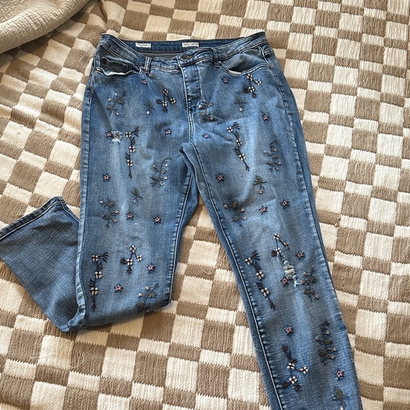Tribal Denim - Tribal jeans boyfriend cut Floral Embroidered Straight Leg Jeans
